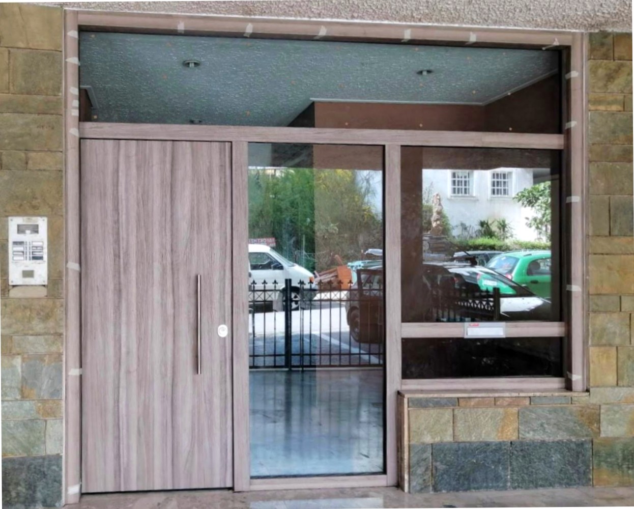 Πόρτα Laminate - Εισόδου Πολυκατοικίας Με 1 Σταθερό & Φεγγίτη