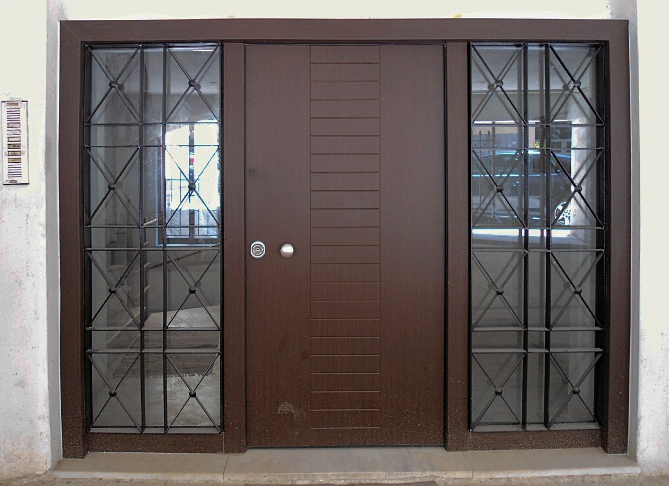 Πόρτα Laminate - Εισόδου Πολυκατοικίας Με 2 Σταθερά