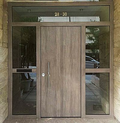 Πόρτα Laminate - Εισόδου Πολυκατοικίας Με 2 Σταθερά & Φεγγίτη