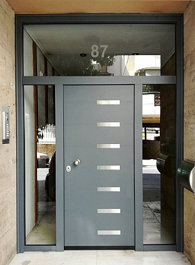 Πόρτα Αλουμινίου - Εισόδου Πολυκατοικίας Με 2 Σταθερά & Φεγγίτη