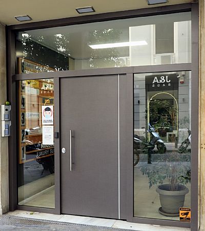 Πόρτα Αλουμινίου - Εισόδου Πολυκατοικίας Με 2 Σταθερά & Φεγγίτη